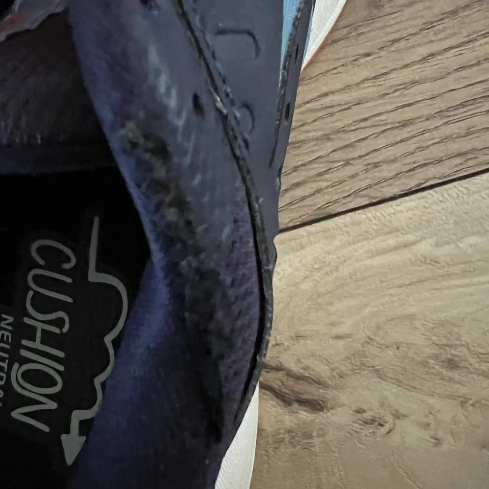 Women’s Brooks Athletic Shoes Sneakers Size 7.5 - Picture 4 of 9